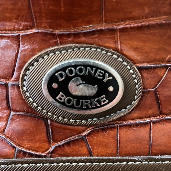 Dooney & Bourke Tote!! - Picture 7 of 12